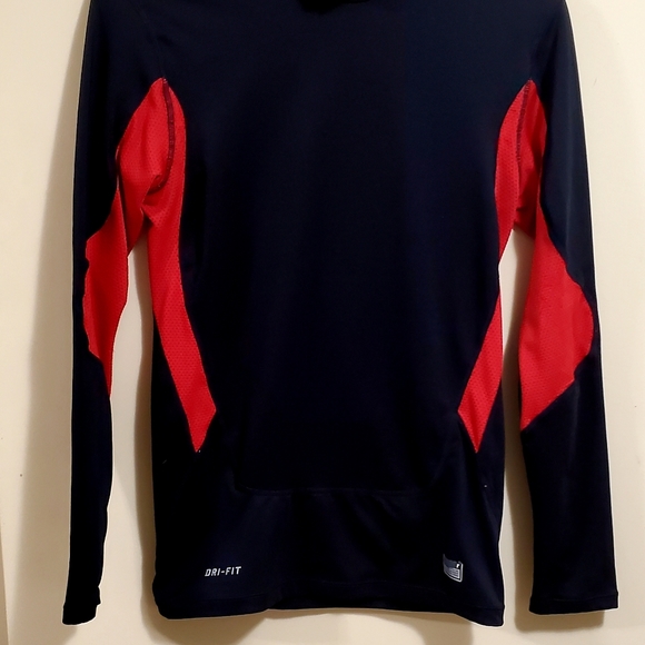 ๐Nike Combat Pro - Small Ladies long sleeve training compression top - Picture 5 of 8